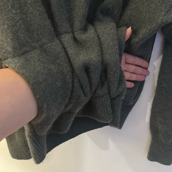 James Perse Dark Green Sweater Preloved